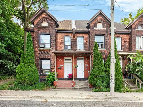 2nd image of 103 Stuart St