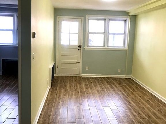 3rd image of 1376 E 53rd St #1
