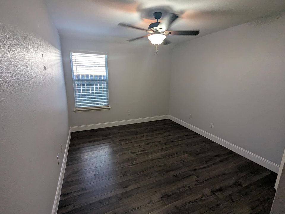 1st image of 3320 Lake Hill Ln