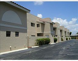 5th image of 239 SE 11th Ave #239C