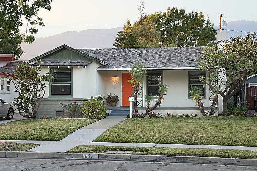 1st image of 817 E Palm Ave