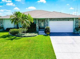 4904 Commonwealth Rd, Palmetto, FL 34221