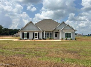 147 Firefly Dr, Lucedale, MS 39452