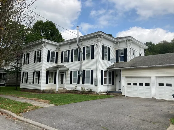 6 North St, Edmeston, NY 13335