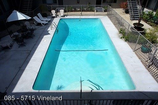 3rd image of 5715 Vineland Ave APT 11