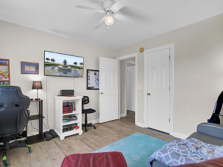 1443 Wellbrooke Ln — Photo 28