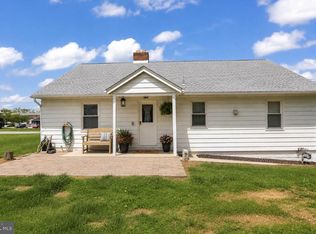 6 S Grant Rd, Thomasville, PA 17364