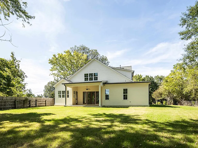 641 Fletcher Rd — Photo 37