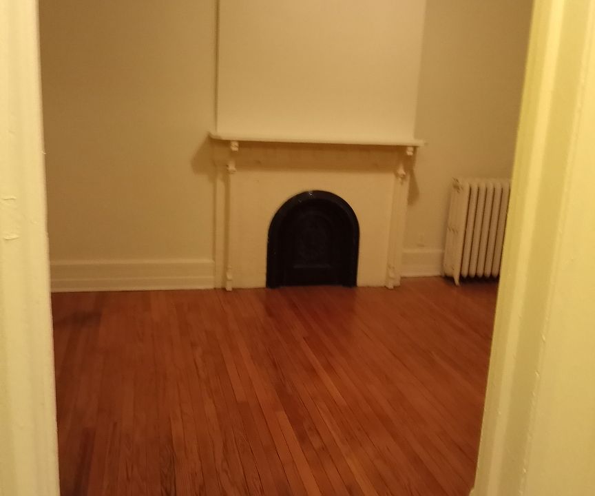 Living Room mantle