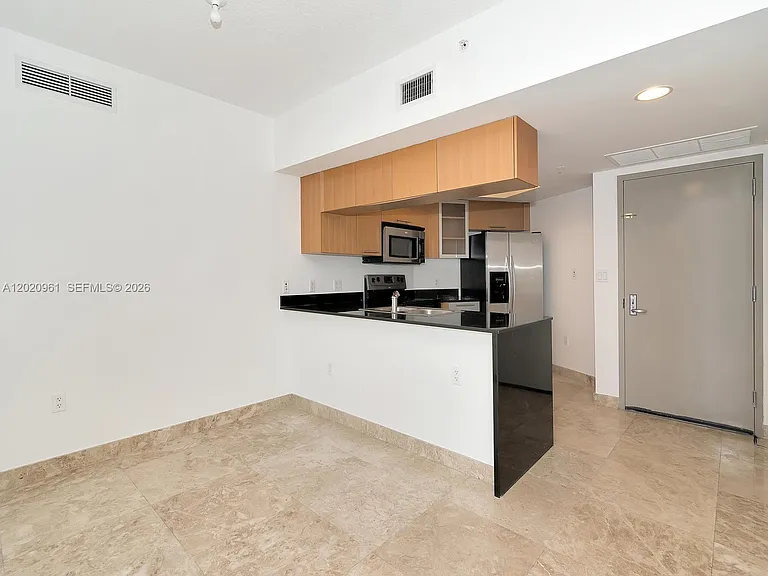 1750 N Bayshore Dr #1515 — Photo 5