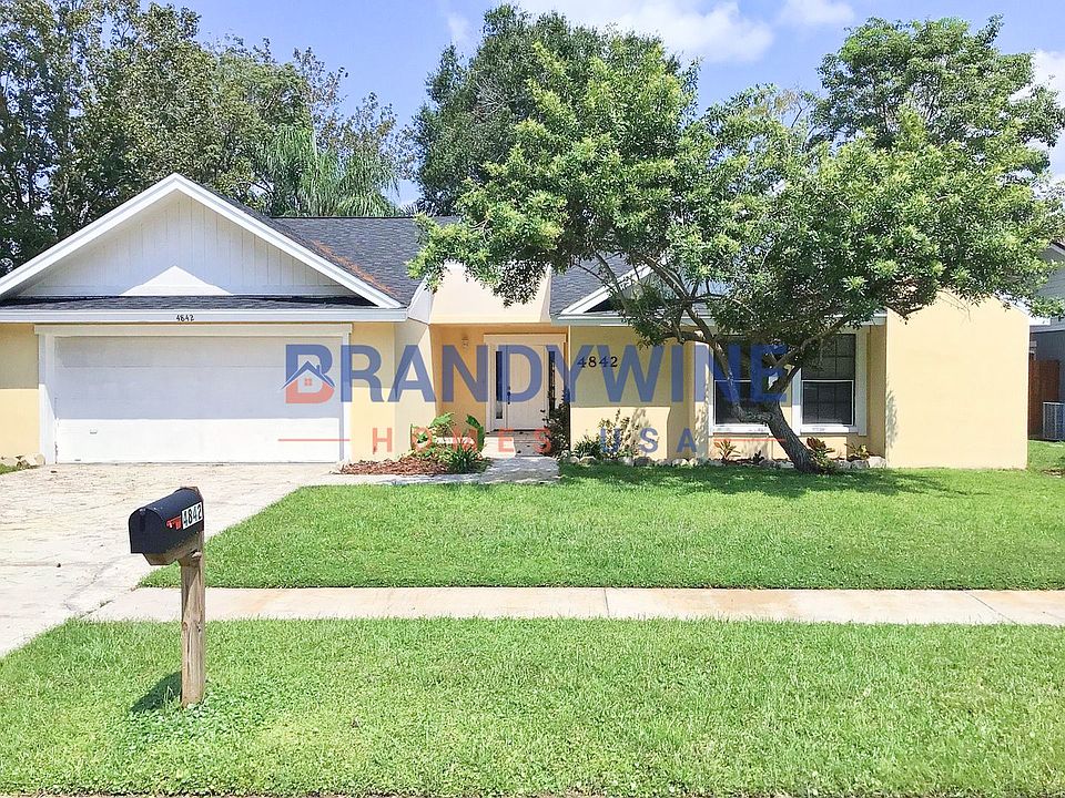 1st image of 4842 Foxshire Cir