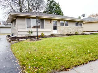 8809 W Acacia St, Milwaukee, WI 53224