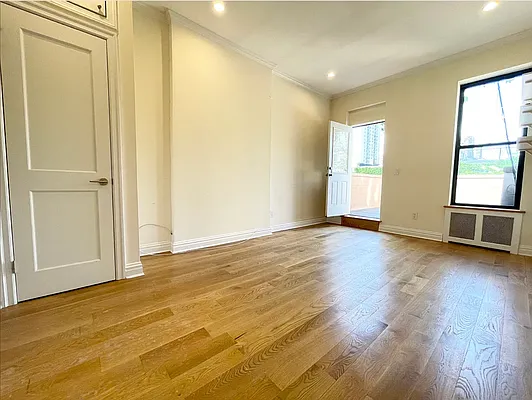 Rented by Silver Line Realty Group NY LLC | media 6