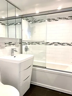 Rented by Compass | media 24