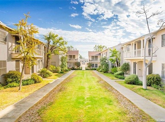 5th image of 1224 E Glenoaks Blvd APT 2