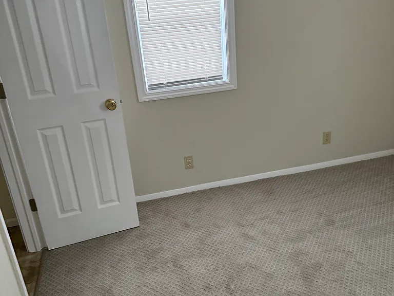 97 Locust Park — Photo 31