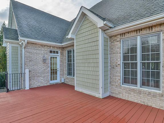 5th image of 209 Highland Gate Dr
