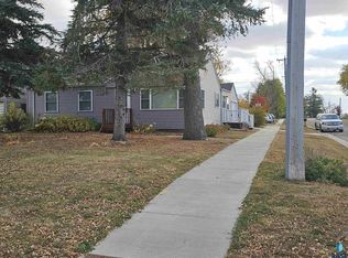 320 11th St SW, Pipestone, MN 56164