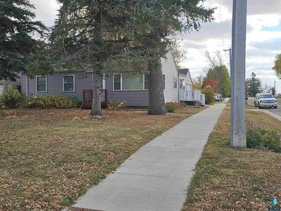 320 11th St SW, Pipestone, MN, 56164