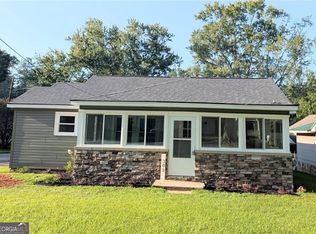 302 Pennsylvania Ave, Carrollton, GA 30117