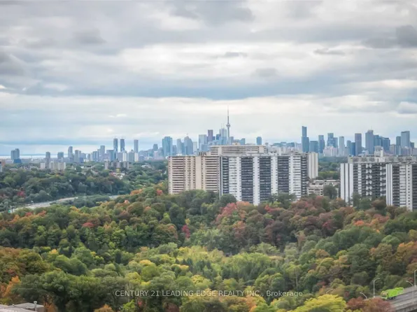 735 Don Mills Rd, Toronto, ON