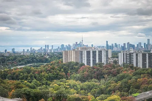 735 Don Mills Rd Photo 1