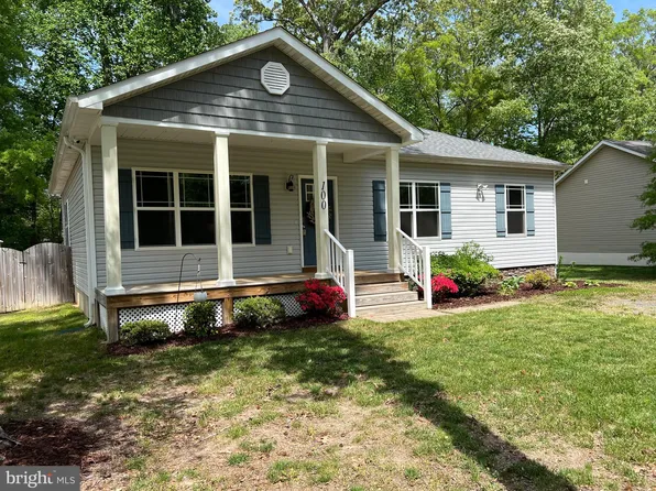 100 Fort King Dr, Colonial Beach, VA 22443