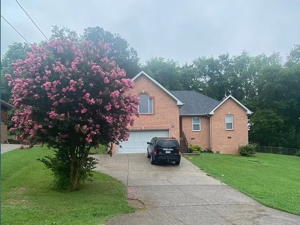 352 Lakeshore Dr, Old Hickory, TN 37138
