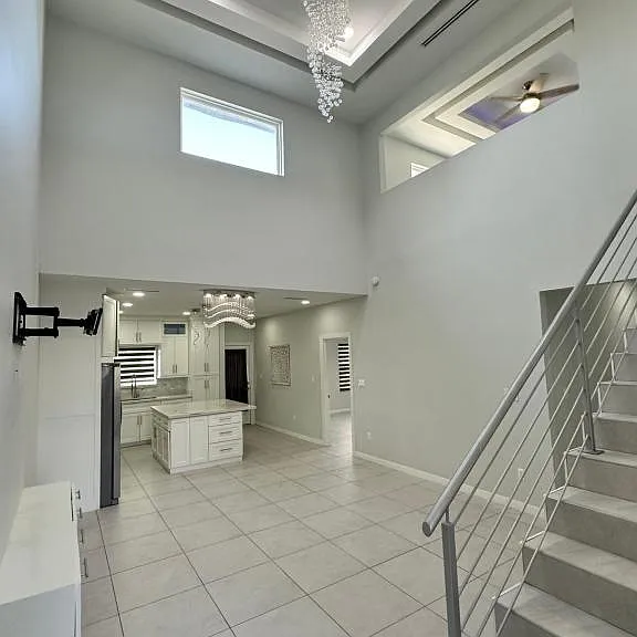 1822 Sunset Dr — Photo 3