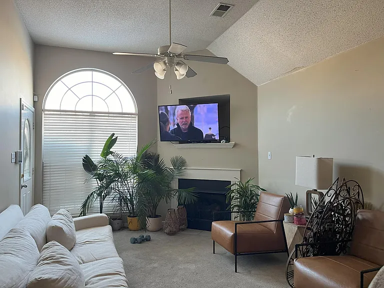 9835 Maggie Woods Ln — Photo 3
