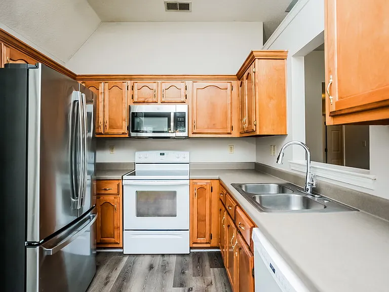 8459 Cross Point Dr — Photo 7