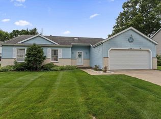 4207 Hunter Run Cir, South Bend, IN 46628
