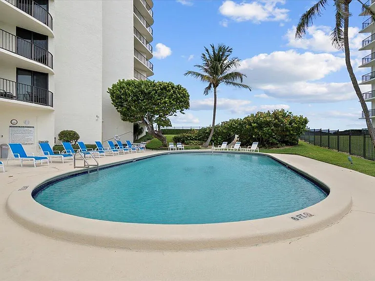 5420 N Ocean Dr #1705 — Photo 30