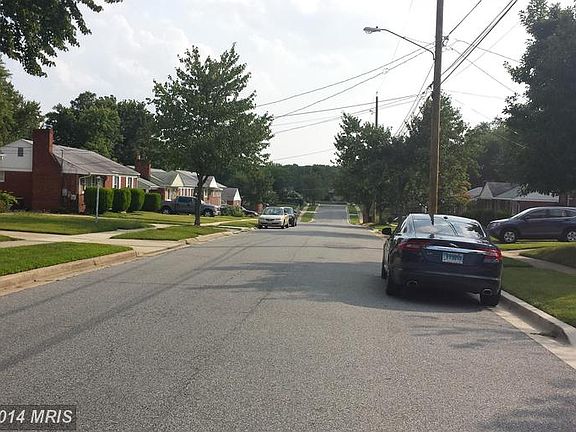 2nd image of 2909 Sydney Ave