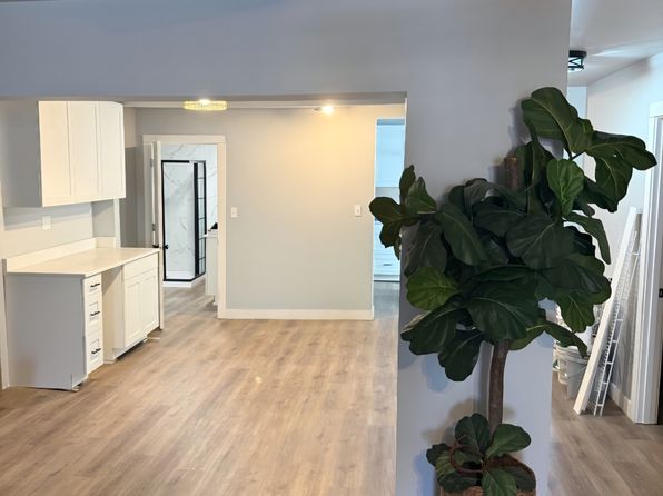 (undisclosed Address)