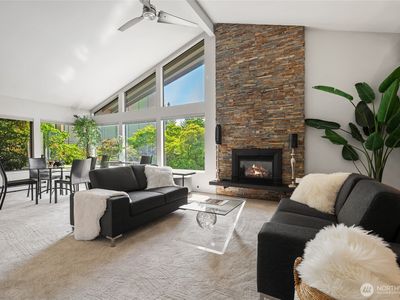 423 99TH Avenue NE #6, Bellevue, WA, 98004