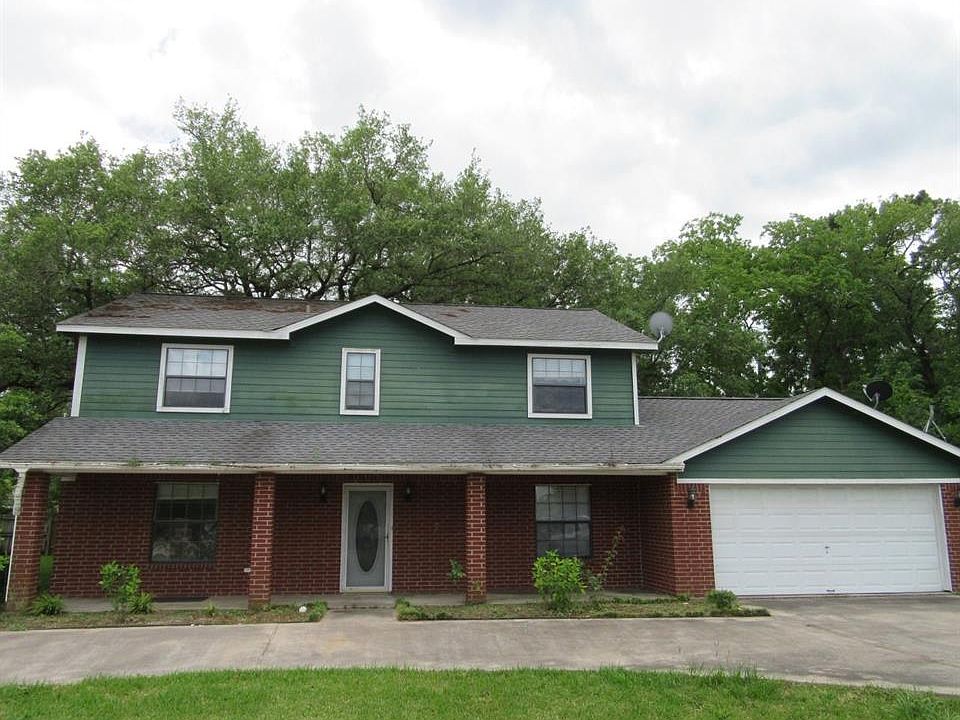 1st image of 105 Lillian Dr