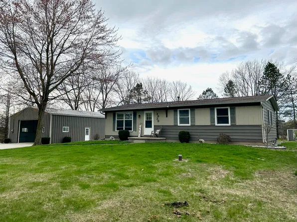 4939 E Brooks Rd, Freeland, MI 48623