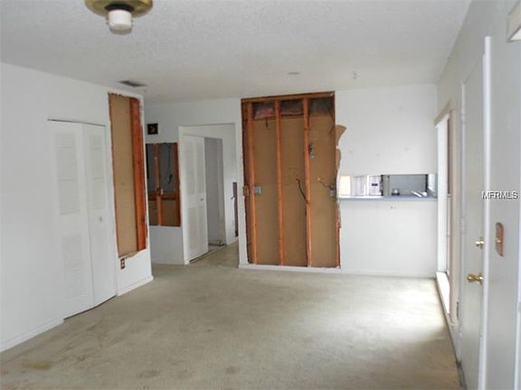 3rd image of 10301 Green Grove Pl