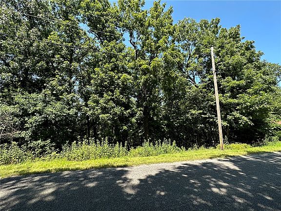 2nd image of 81 Saturn Ave #34