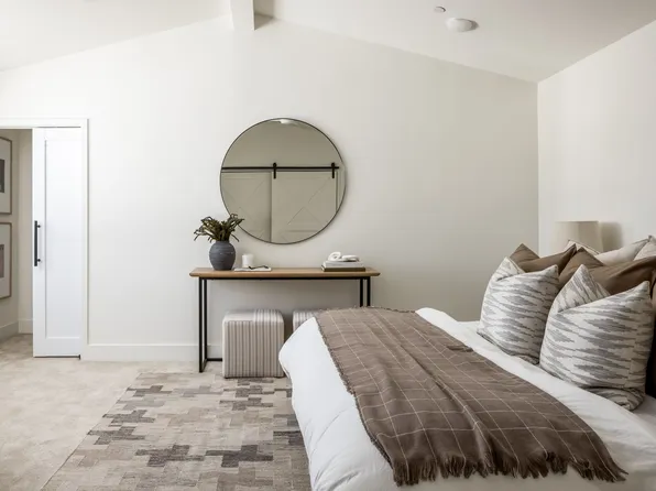 1107 Catania Ct Unit 208, Encinitas, CA 92024