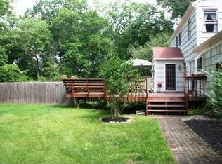 20 Turtleback Rd, Califon, NJ 07830