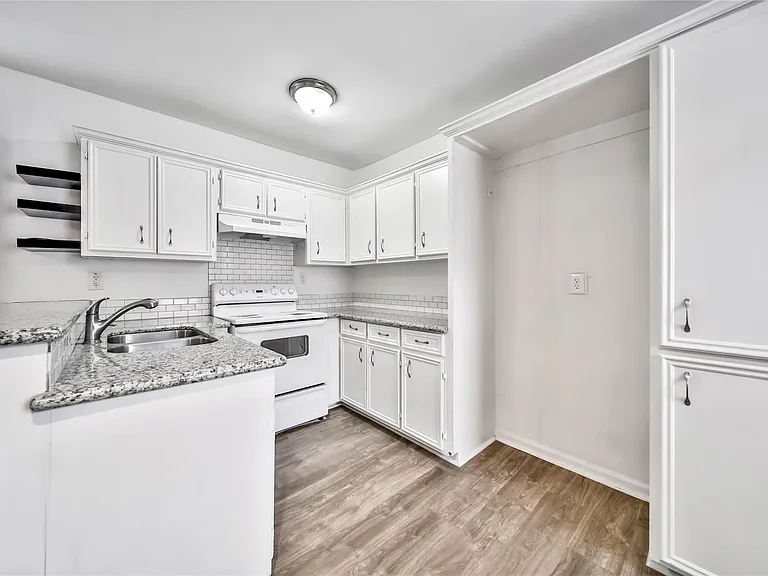 1710 Shelby St #A — Photo 6