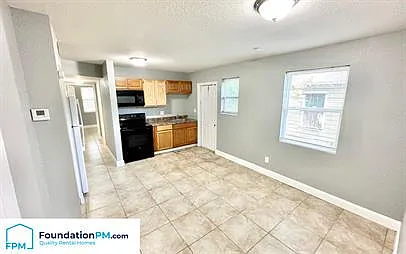 1165 Krayer St #3 — Photo 3