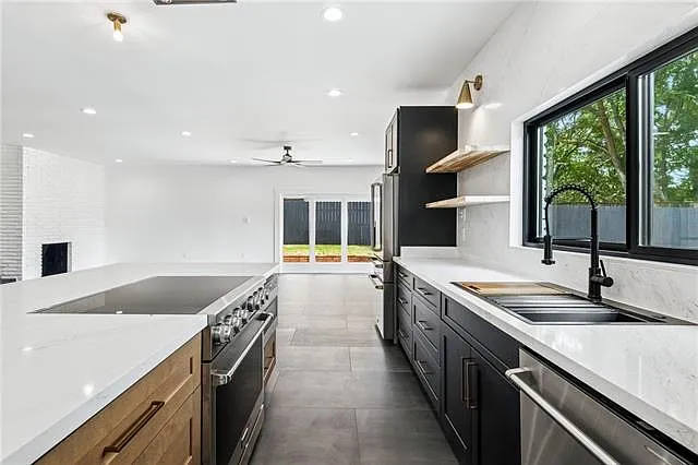 8 Park Island Dr — Photo 11