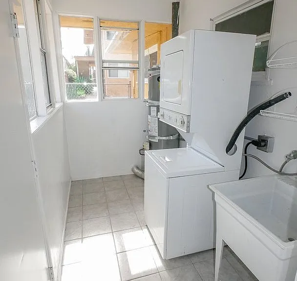 2924-2932 Suncrest Dr — Photo 11