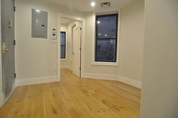 Rented by Bohemia Realty Group | media 10