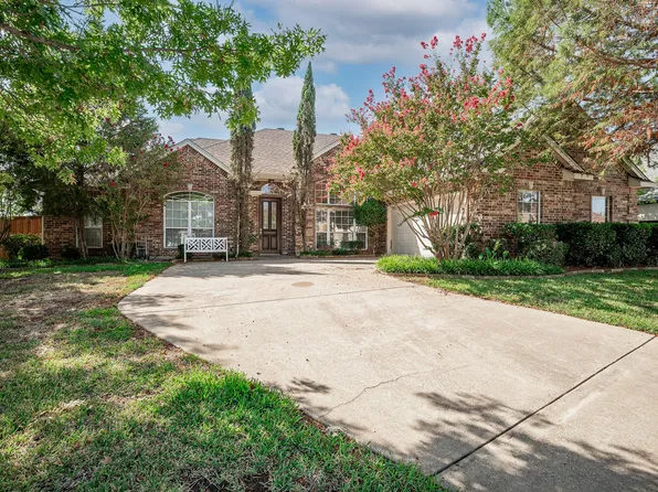 2678 Juniper Ln, Grapevine, TX 76051
