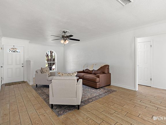 4th image of 900 Foley Ave