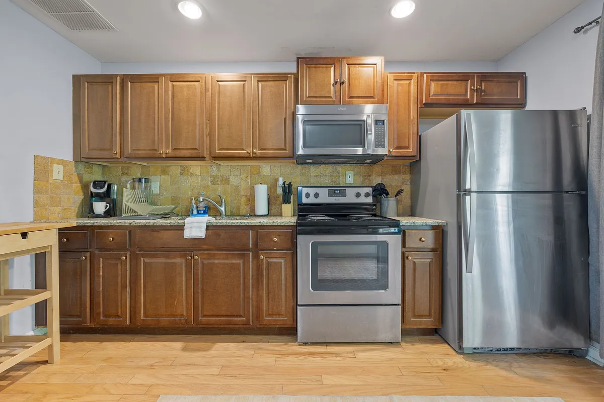 Building Photo - 3613 Southland Dr NE #B